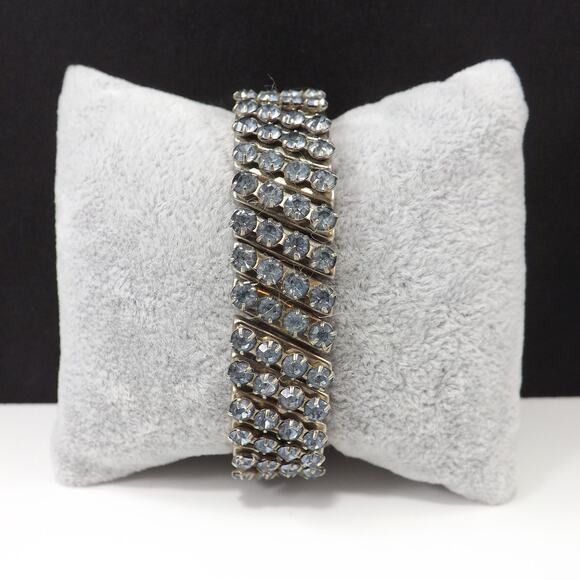 Vintage Light Blue Rhinestone Bracelet, Expansion Style, 1950s - Picture 8 of 10
